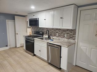 15 Hyland Ave, Leicester, MA 01524