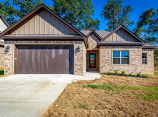 3471 Sylvia Springs Dr, Conway, AR 72034