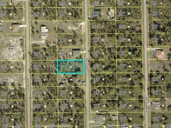 811 Leroy Ave, Lehigh Acres, FL 33972
