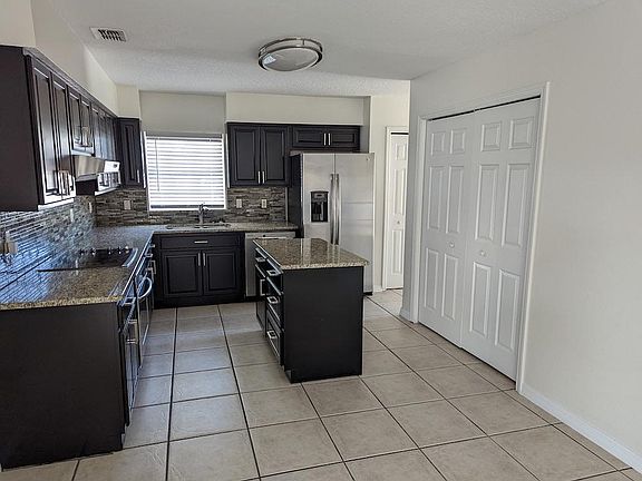 5th image of 1006 Shinnecock Hills Dr