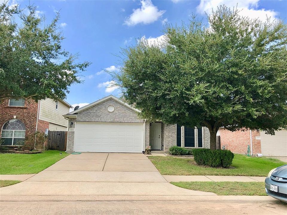 1st image of 11023 Shumard Oak Ct