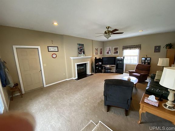 2nd image of 812 Hamilton Ave