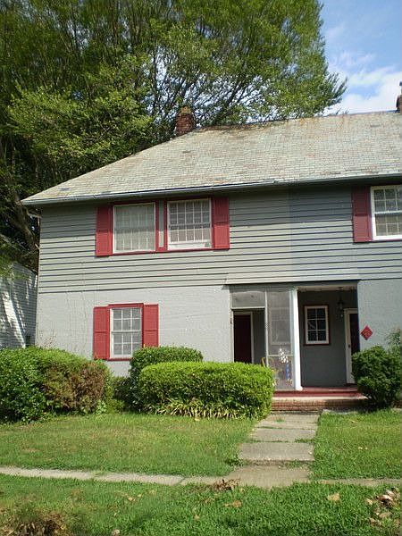 1st image of 88 Hopkins St