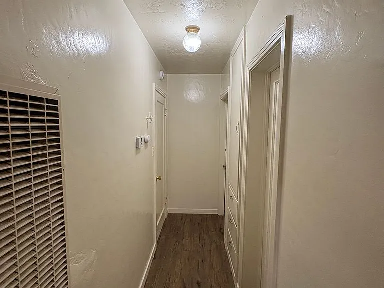 309 W Noble Ave — Photo 13