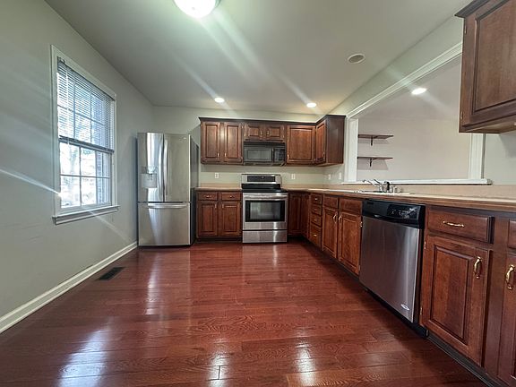 5th image of 4751 Hartland Pkwy