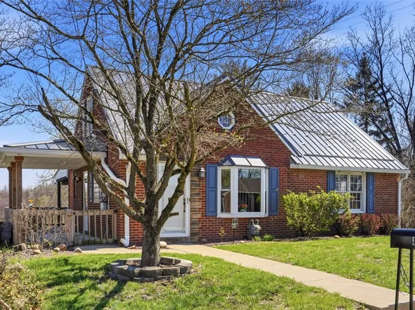 85 Valleyview Dr, Ambridge, PA 15003