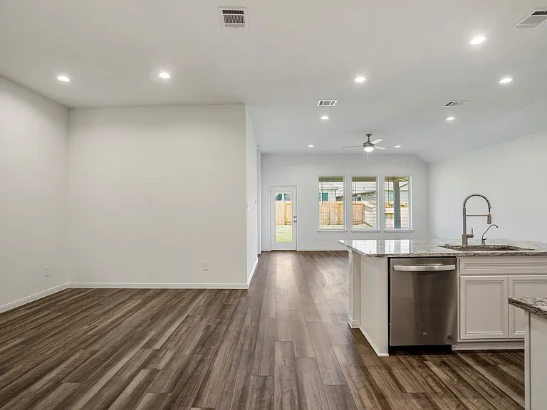 922 Youth Water Rd — Photo 7