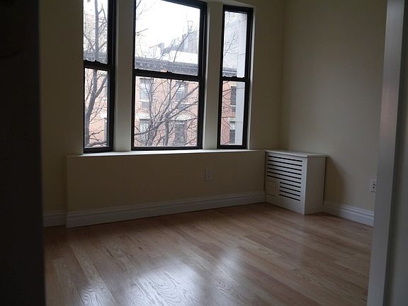 2nd image of 8 W 111th St APT 4E