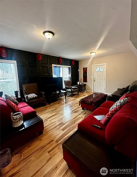 4th image of 1100 Hayes Street