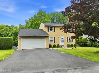 5 Mohican Place, Albany, NY 12208