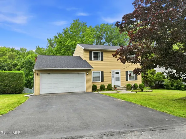 5 Mohican Place, Albany, NY 12208