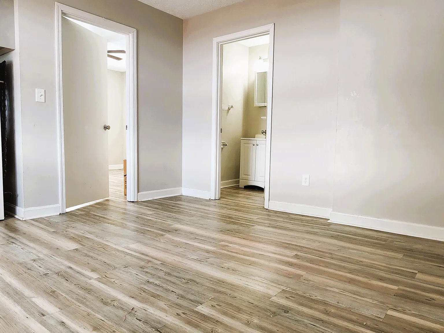 1 bed, 550 sqft, $960 — Photo 4