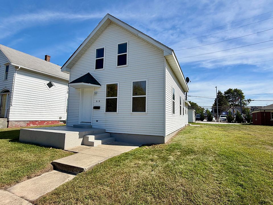 1st image of 215 E 10th St
