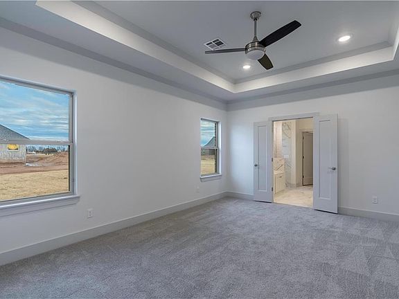 5th image of 10043 Woodland Way
