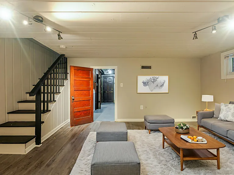 4724 Blaine St NE — Photo 16