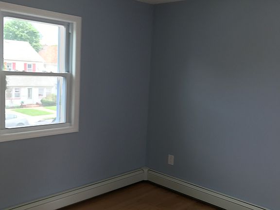 2nd image of 9313 114th St
