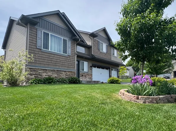 299 Krause Ave W, Delano, MN 55328