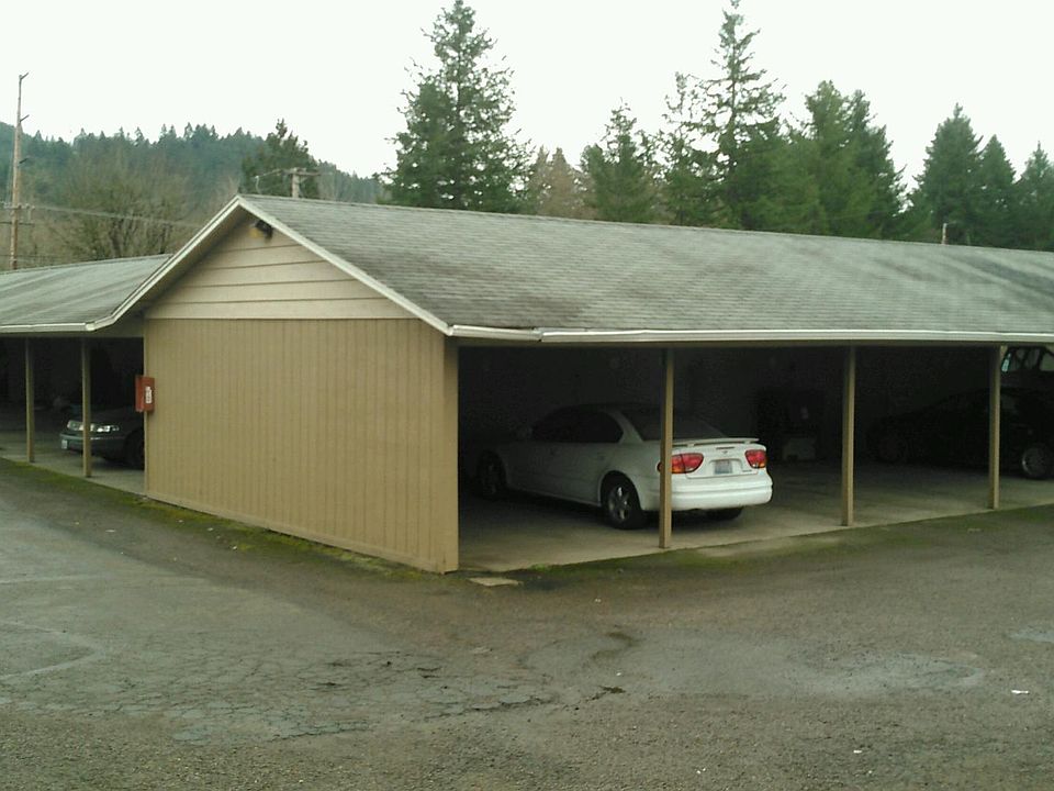 2nd image of 890 Dougherty Dr NE APT 14