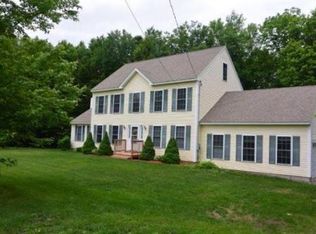 30 Strawberry Ln, Raymond, NH 03077