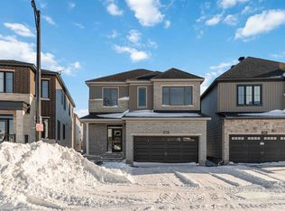 602 Glade Grv, Ottawa, ON K2V0B4