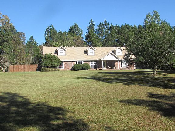 2nd image of 15 La Jaunie Ln