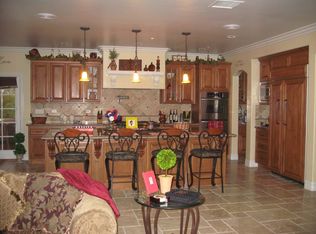 1307-9 York Dr, Vista, CA 92084
