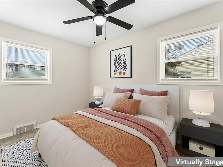 27210 Seyburn Ave — Photo 20