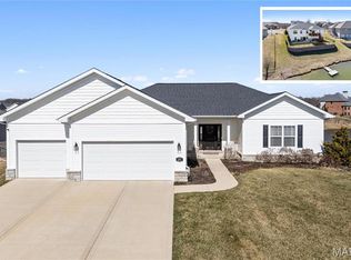 1352 Ashton Falls Dr, O'fallon, IL 62269