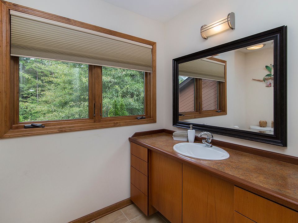 1st image of 275 Lockhard Cir