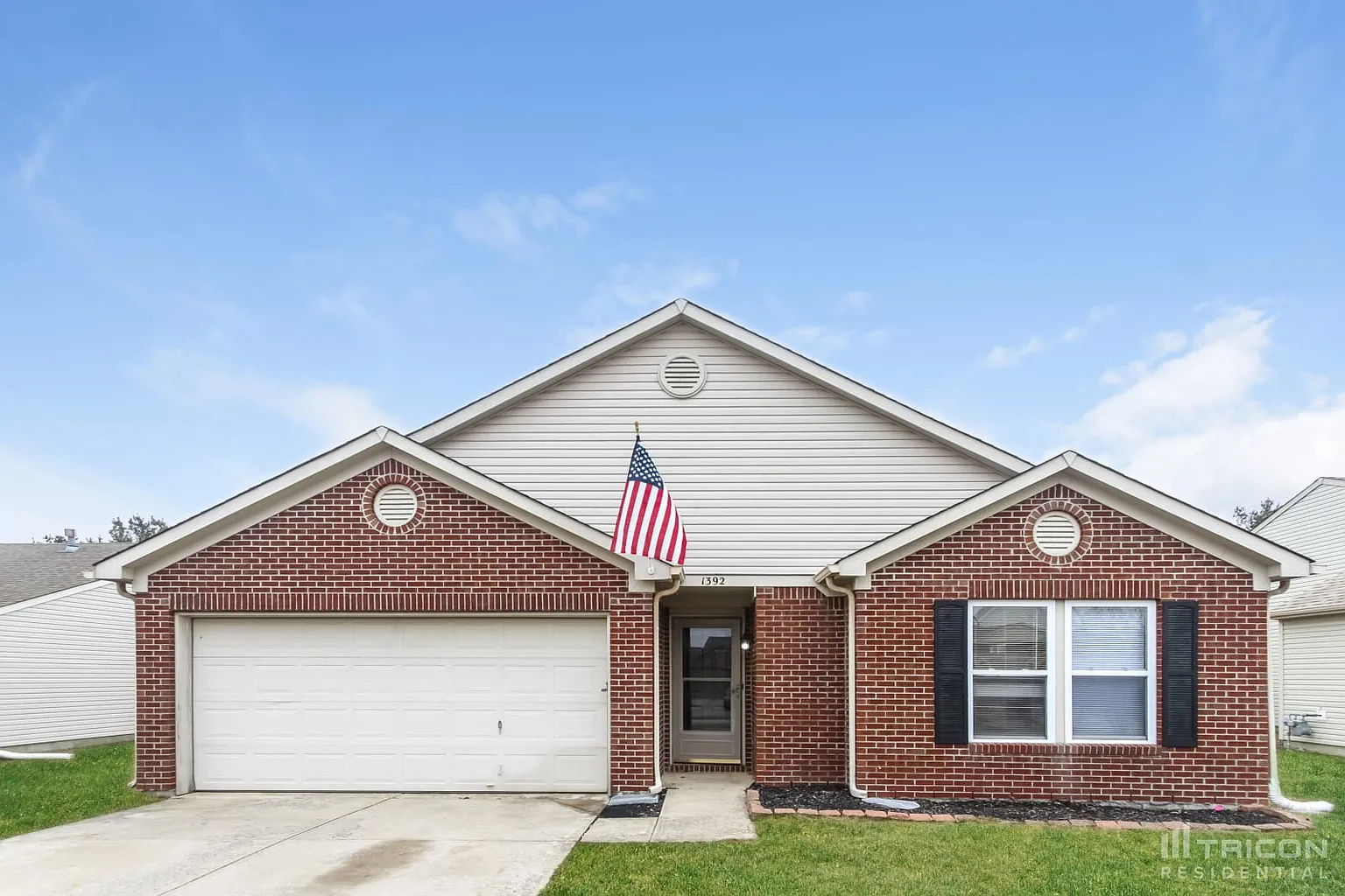 1392 Lavender Dr photo 1