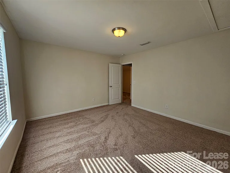 2824 Hopeton Ct — Photo 17