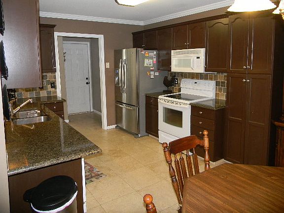 3rd image of 3661 Trabert Dr