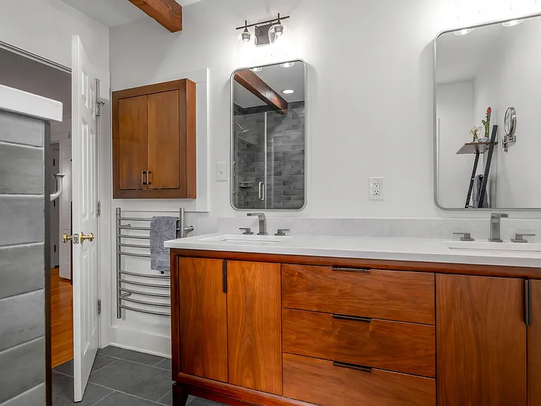 121 Dantzler Dr — Photo 11