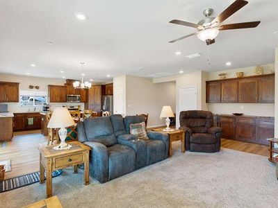 906 Avalon Dr, Ione, CA, 95640