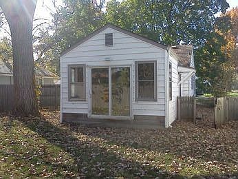 4th image of 320 N Elder St