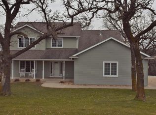 7118 Valley Dr SW, Byron, MN 55920