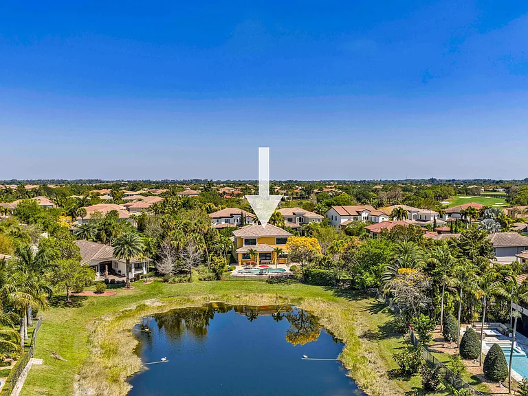 8256 Bradford Way — Photo 85