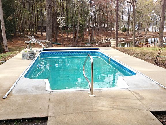 Heated Salt Water Pool