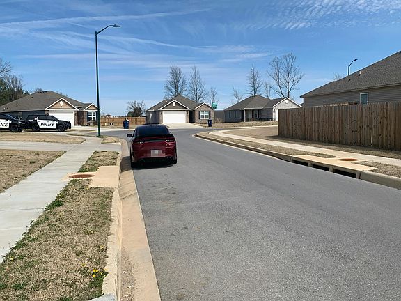 4th image of 800 S Excelsior Dr