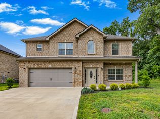 1497 English Oak Dr, Clarksville, TN