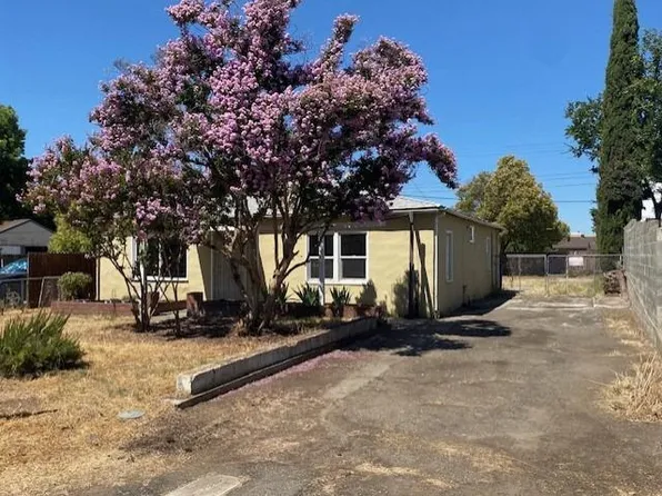 2455 Princeton St, Sacramento, CA 95815