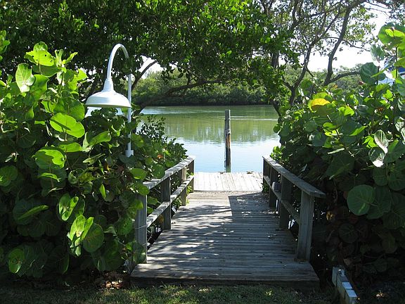 Path to Dock