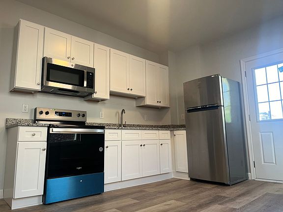 3rd image of 301 E King St #309-2