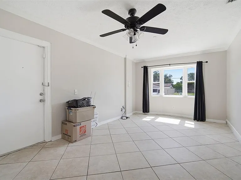 7403 Providence Rd — Photo 47