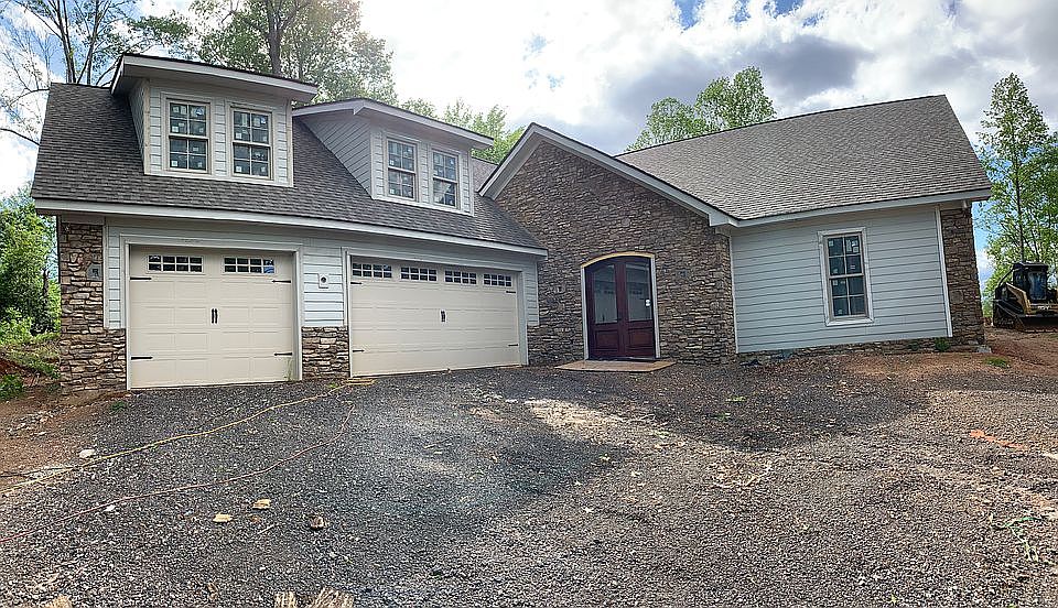 1st image of 51 Lake Farm Ct