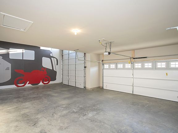 3rd image of 1768 Rockwell Lndg