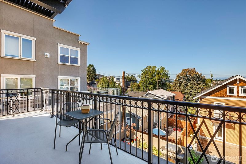 2nd image of 1909 10th Avenue W #201