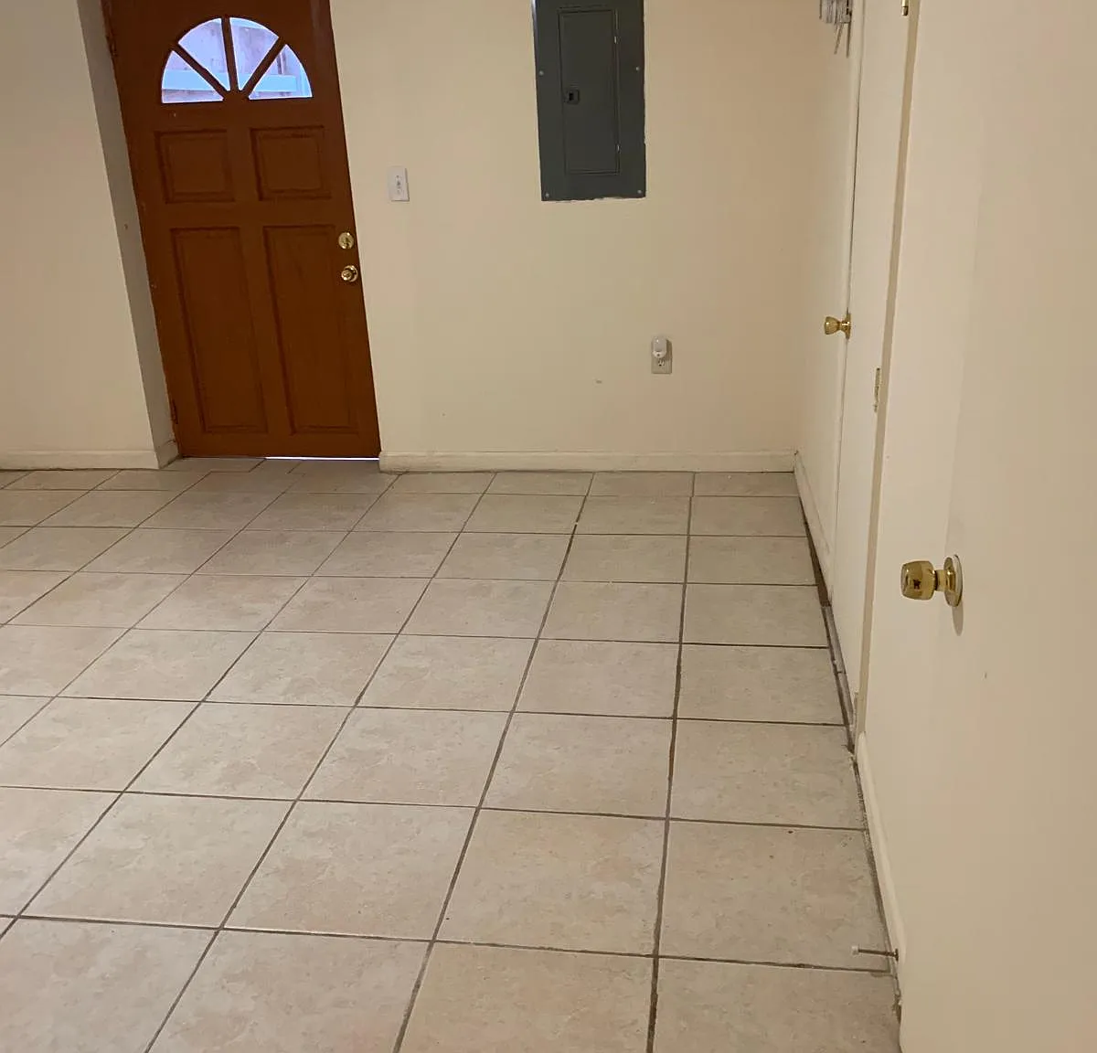 2 bed, 1060 sqft, $2,200 — Photo 4
