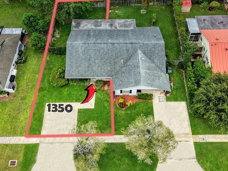 1350 Riverside Cir #1 — Photo 40