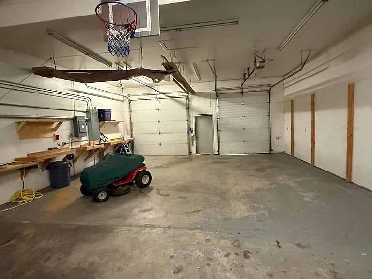 396 Willow Glen Dr — Photo 5